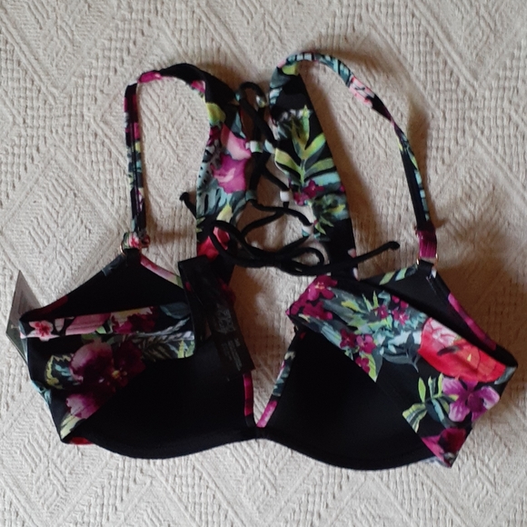 NWT Sz 36B Swimwear Separates Bikini Top - Picture 2 of 4